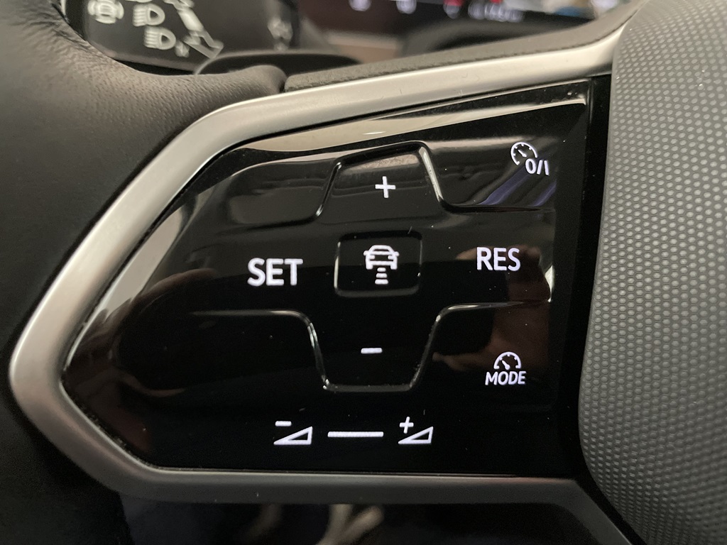 Volkswagen Touareg JJM79F
