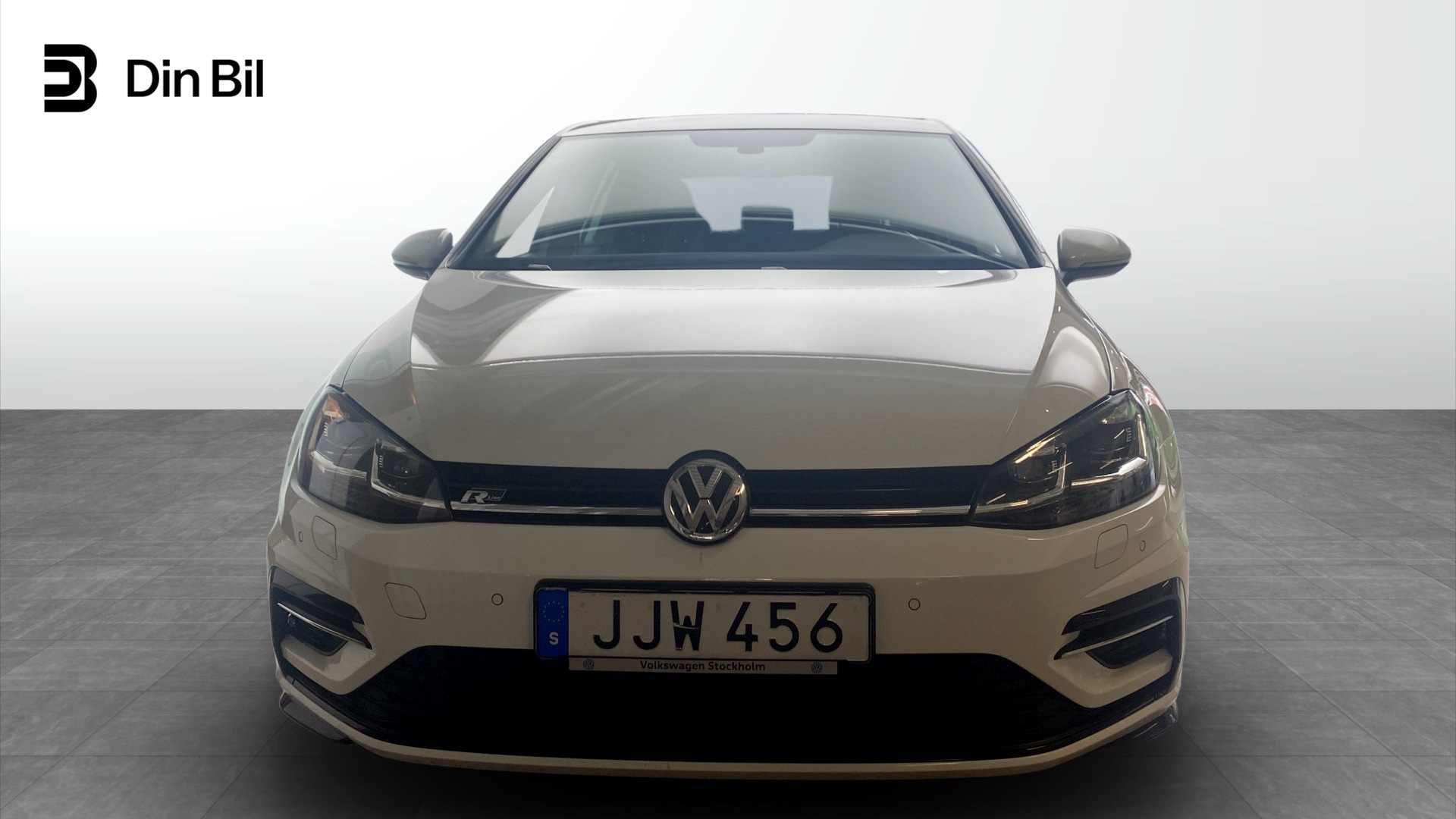 Volkswagen Golf JJW456