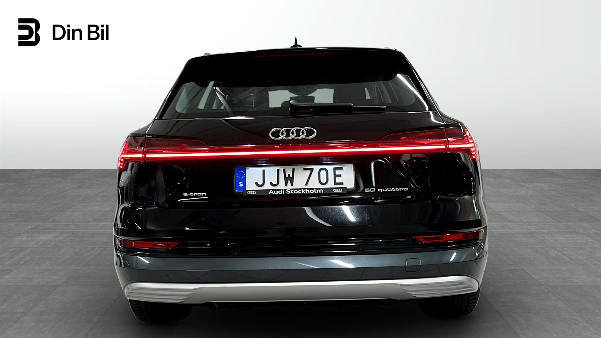 Audi e-tron JJW70E