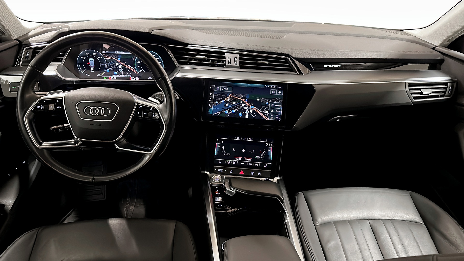Audi e-tron JJW70E