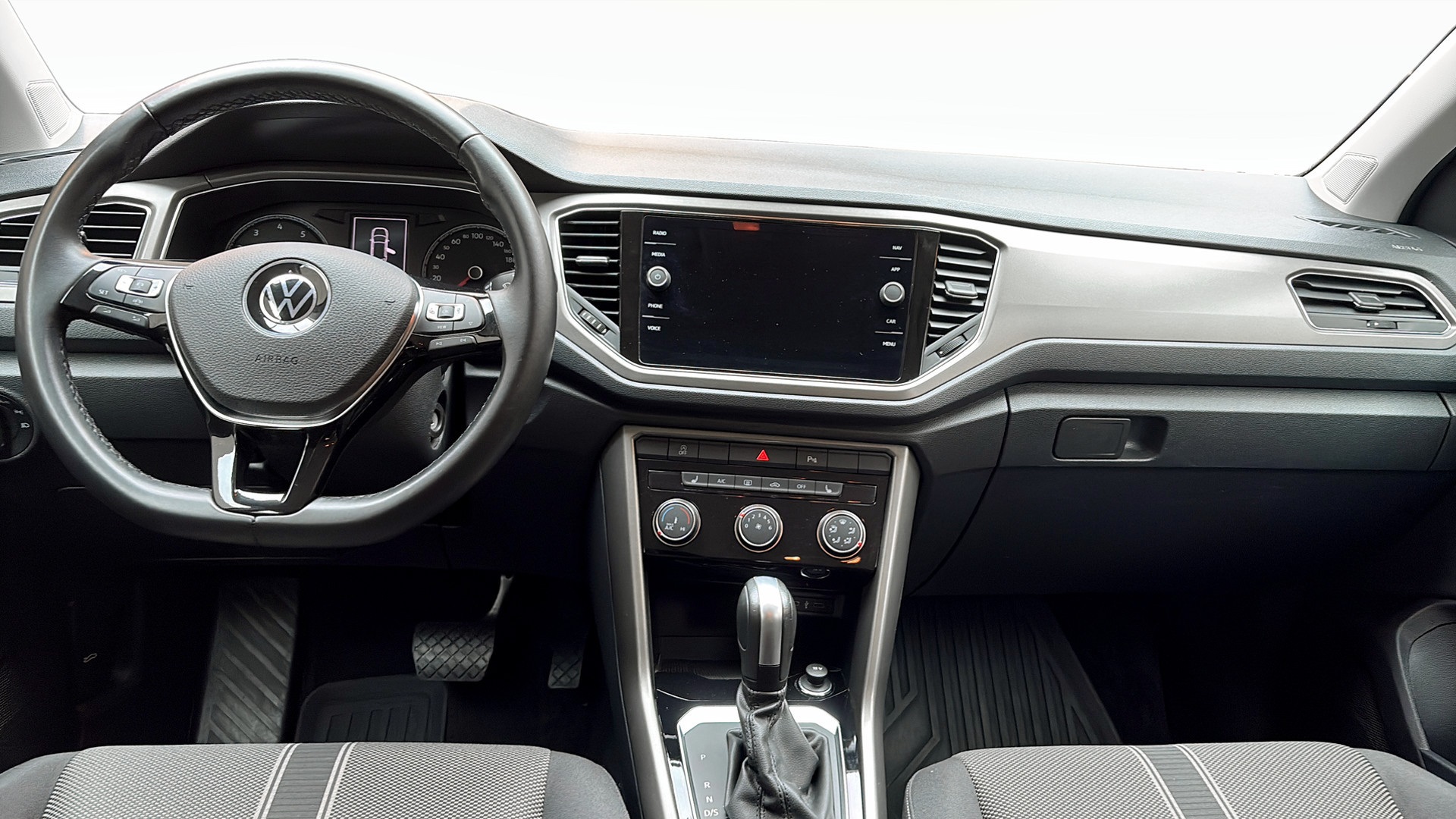 Volkswagen T-Roc JKH49T