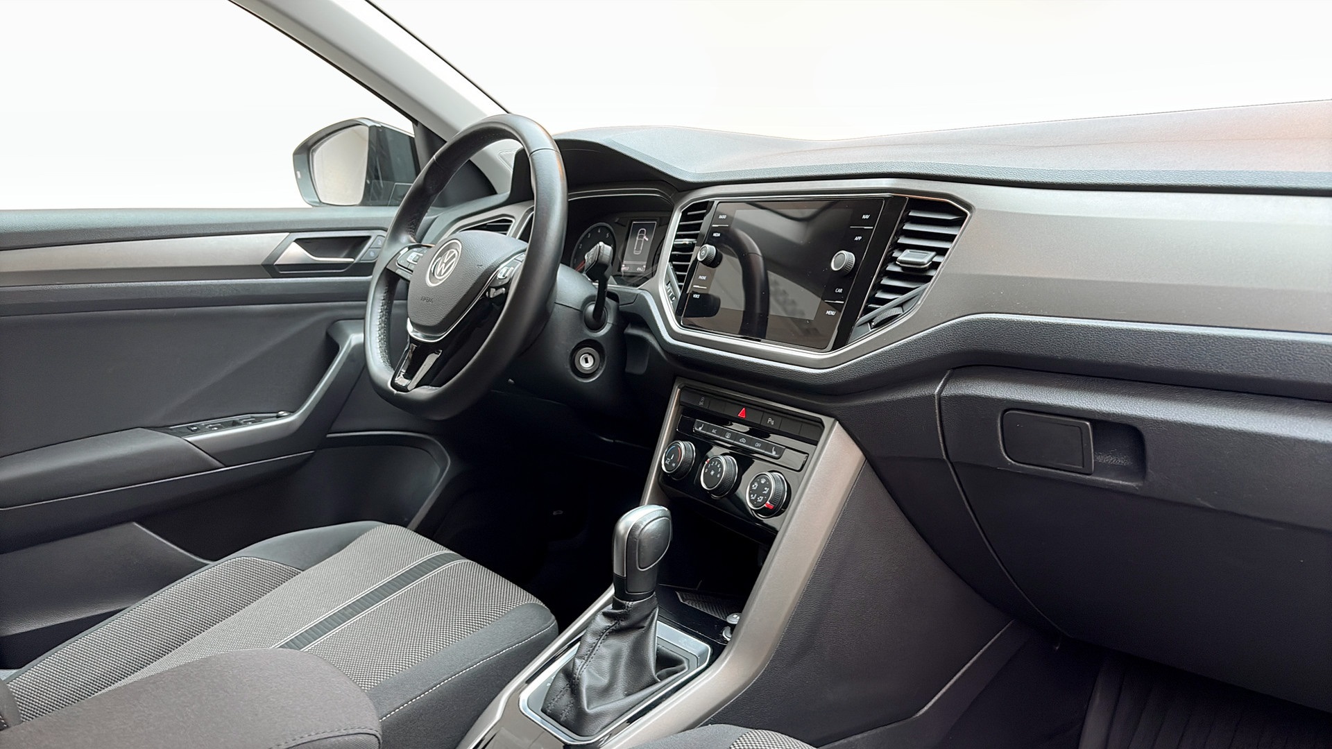 Volkswagen T-Roc JKH49T