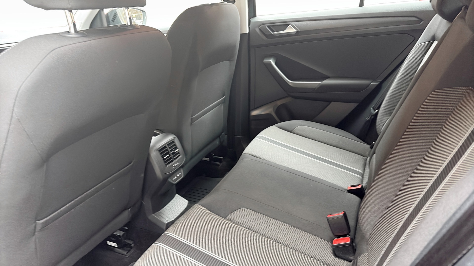 Volkswagen T-Roc JKH49T