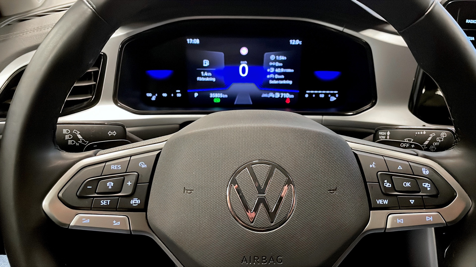 Volkswagen T-Roc JLF52W