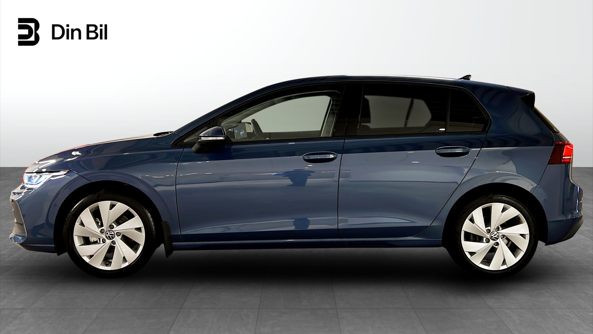 Volkswagen Golf JLJ05E