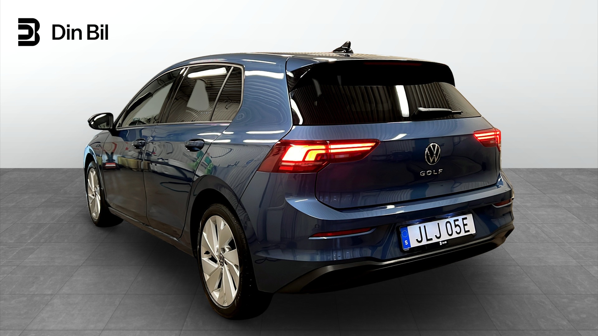 Volkswagen Golf JLJ05E