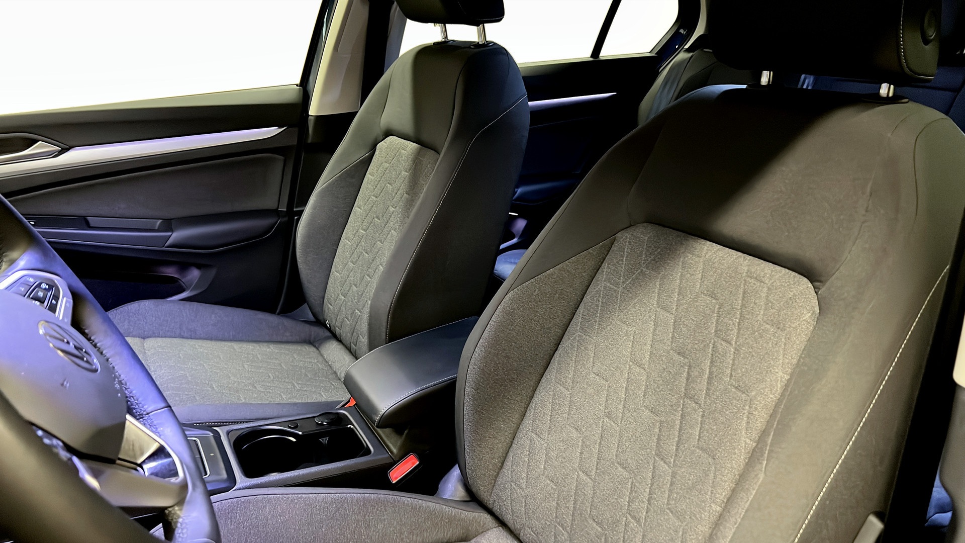 Volkswagen Golf JLJ05E
