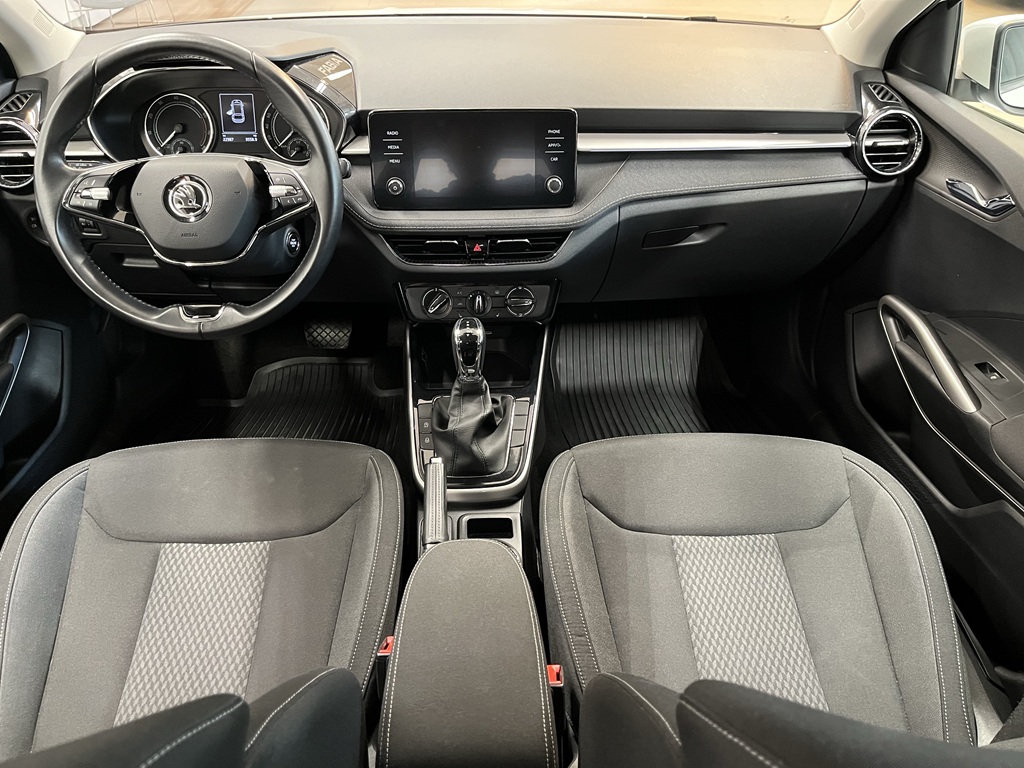 Skoda Fabia JLL99E