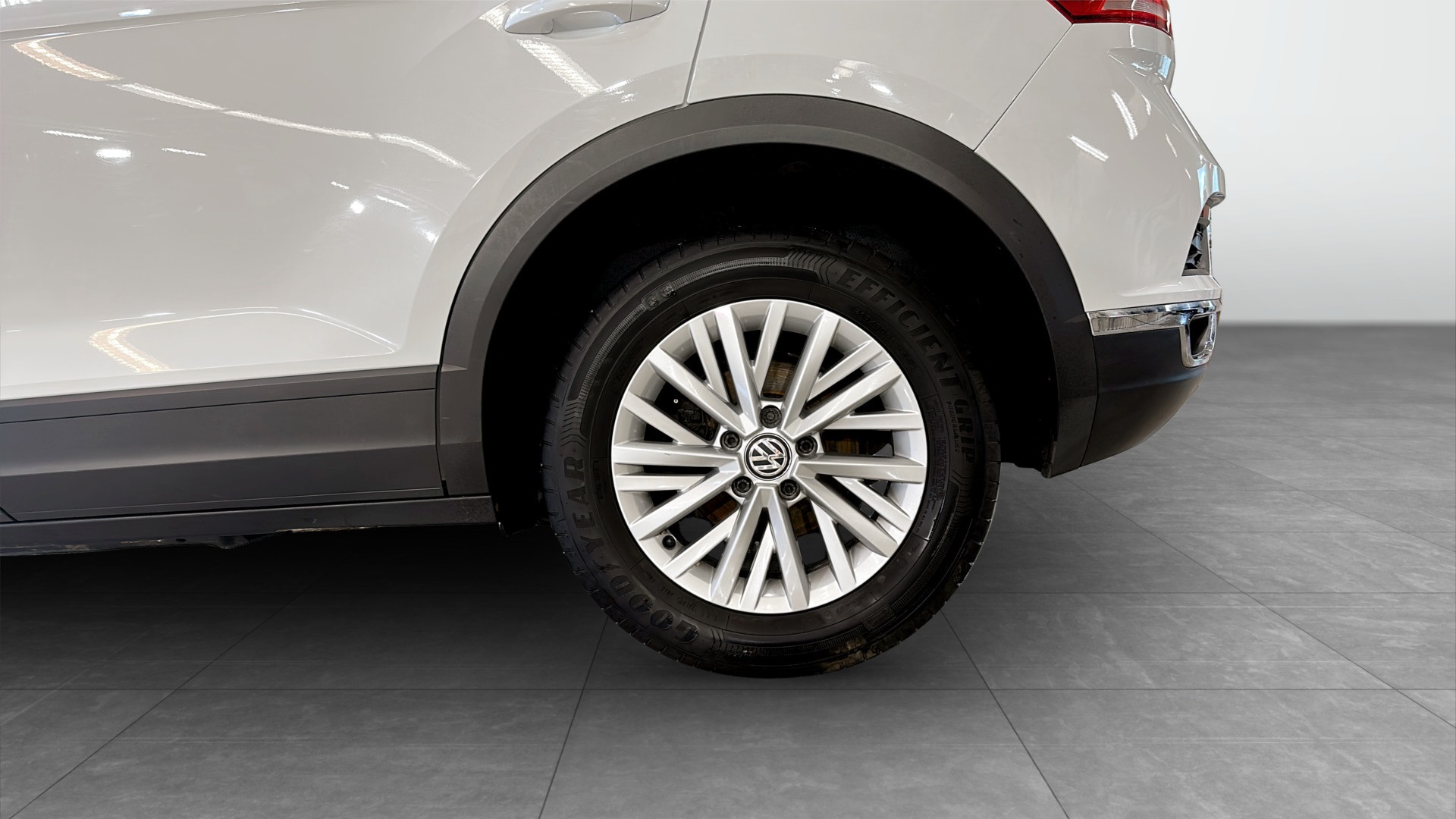 Volkswagen T-Roc JLY085