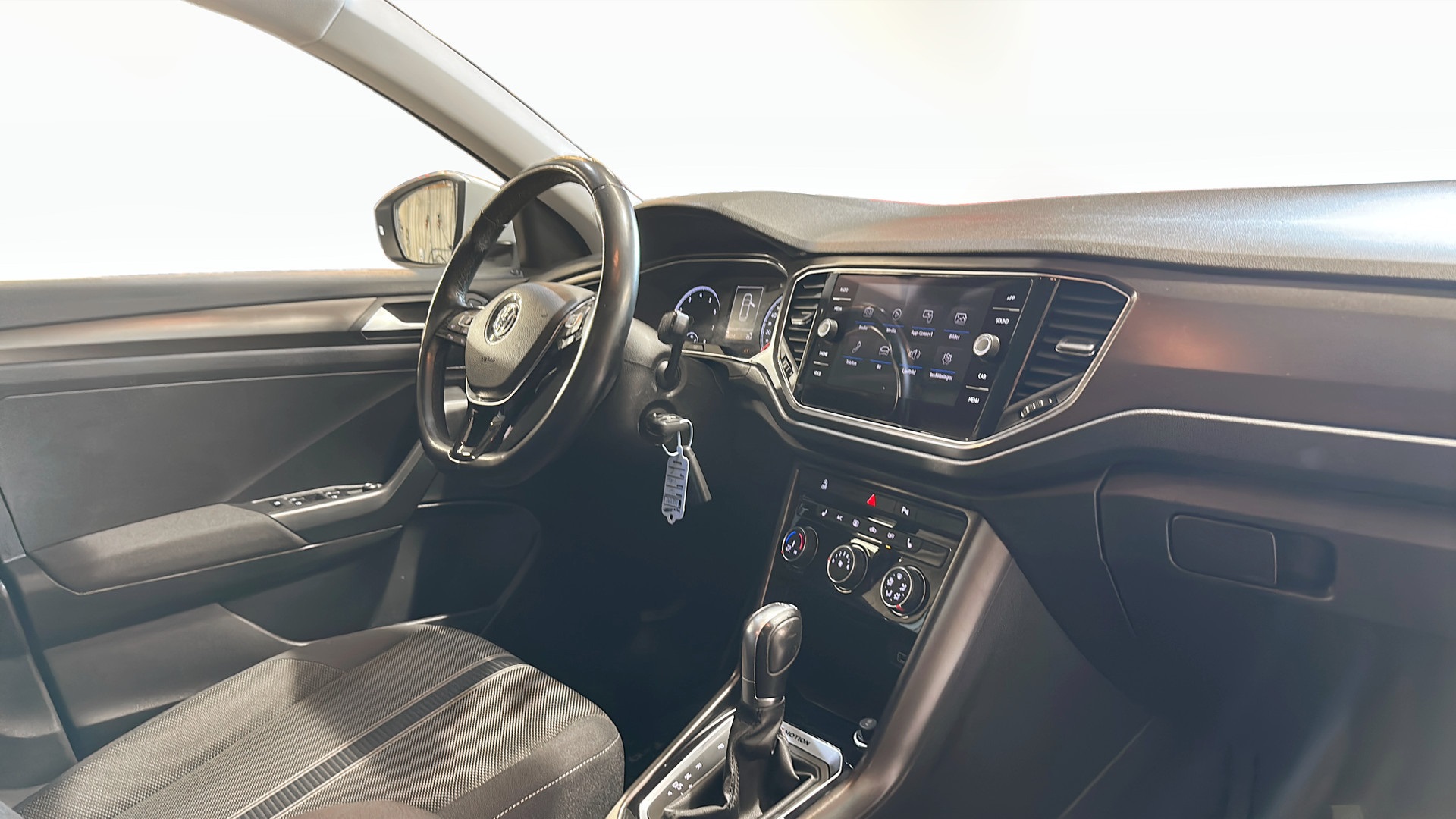 Volkswagen T-Roc JLY085