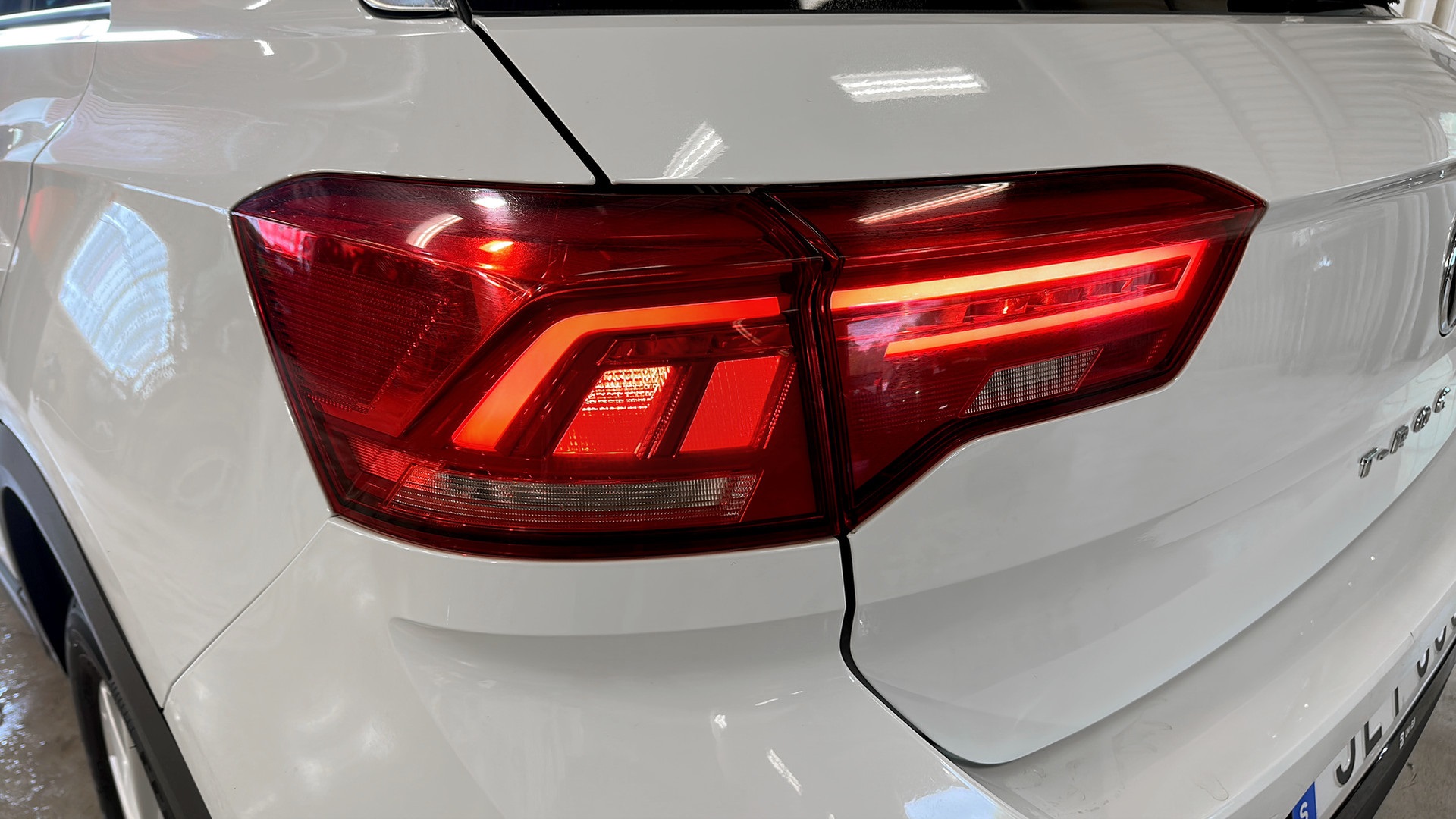 Volkswagen T-Roc JLY085