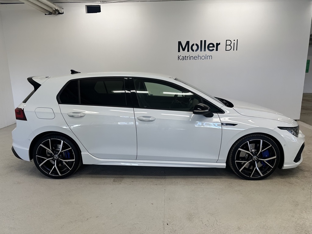 Volkswagen Golf JML49T