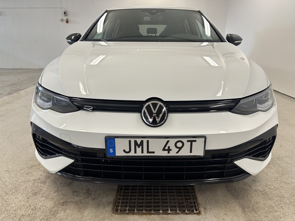 Volkswagen Golf JML49T