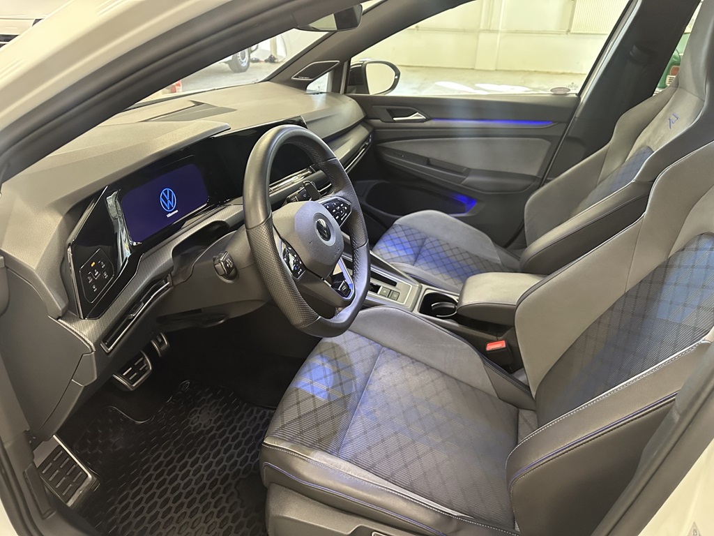 Volkswagen Golf JML49T