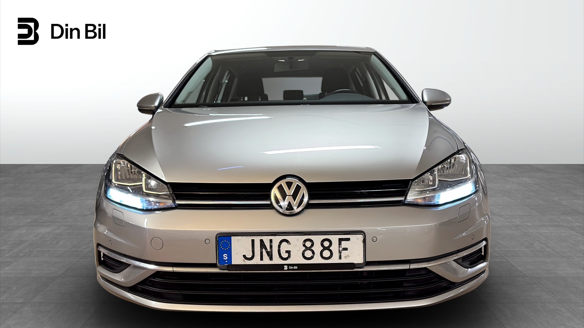 Volkswagen Golf JNG88F