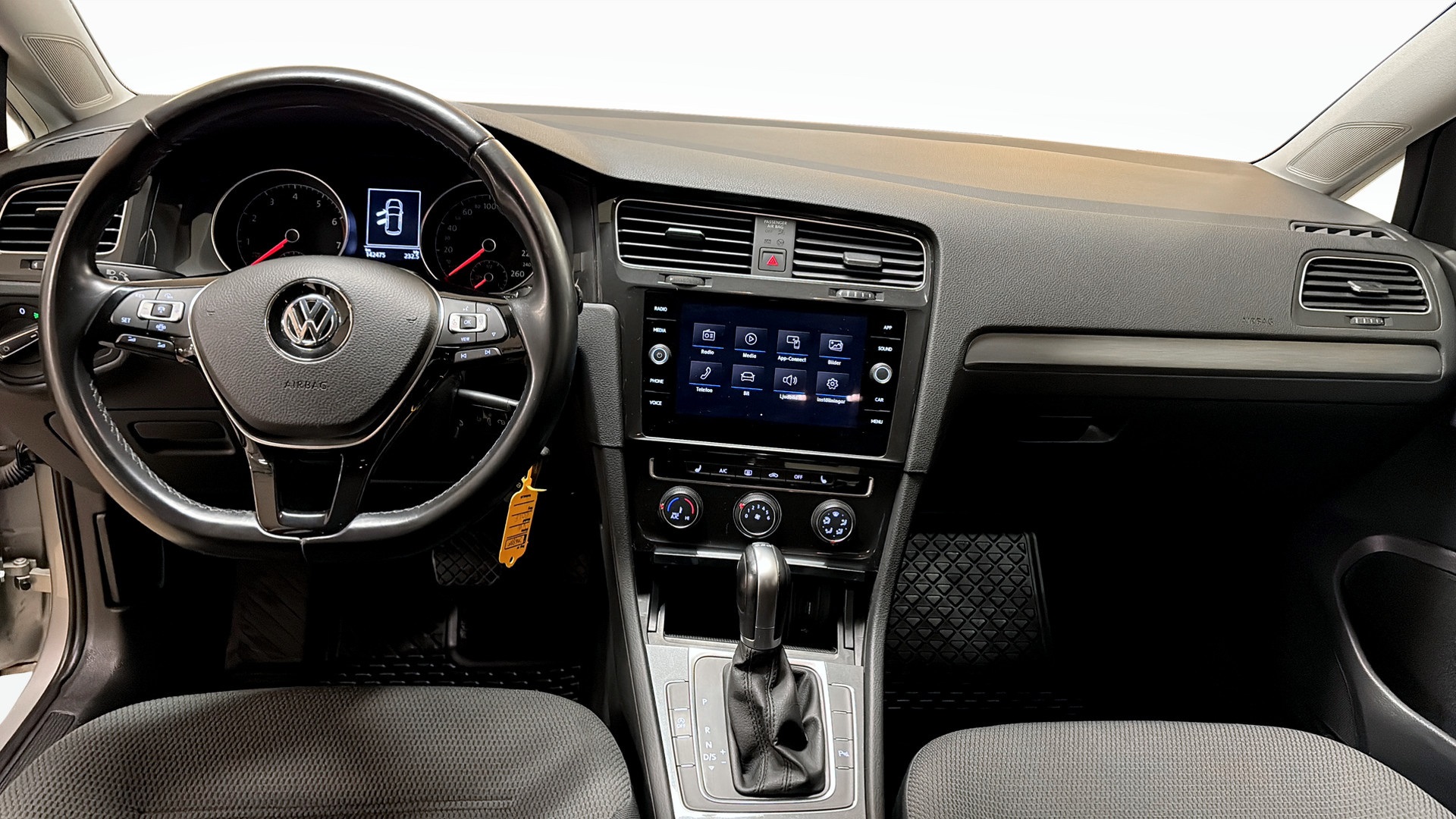 Volkswagen Golf JNG88F
