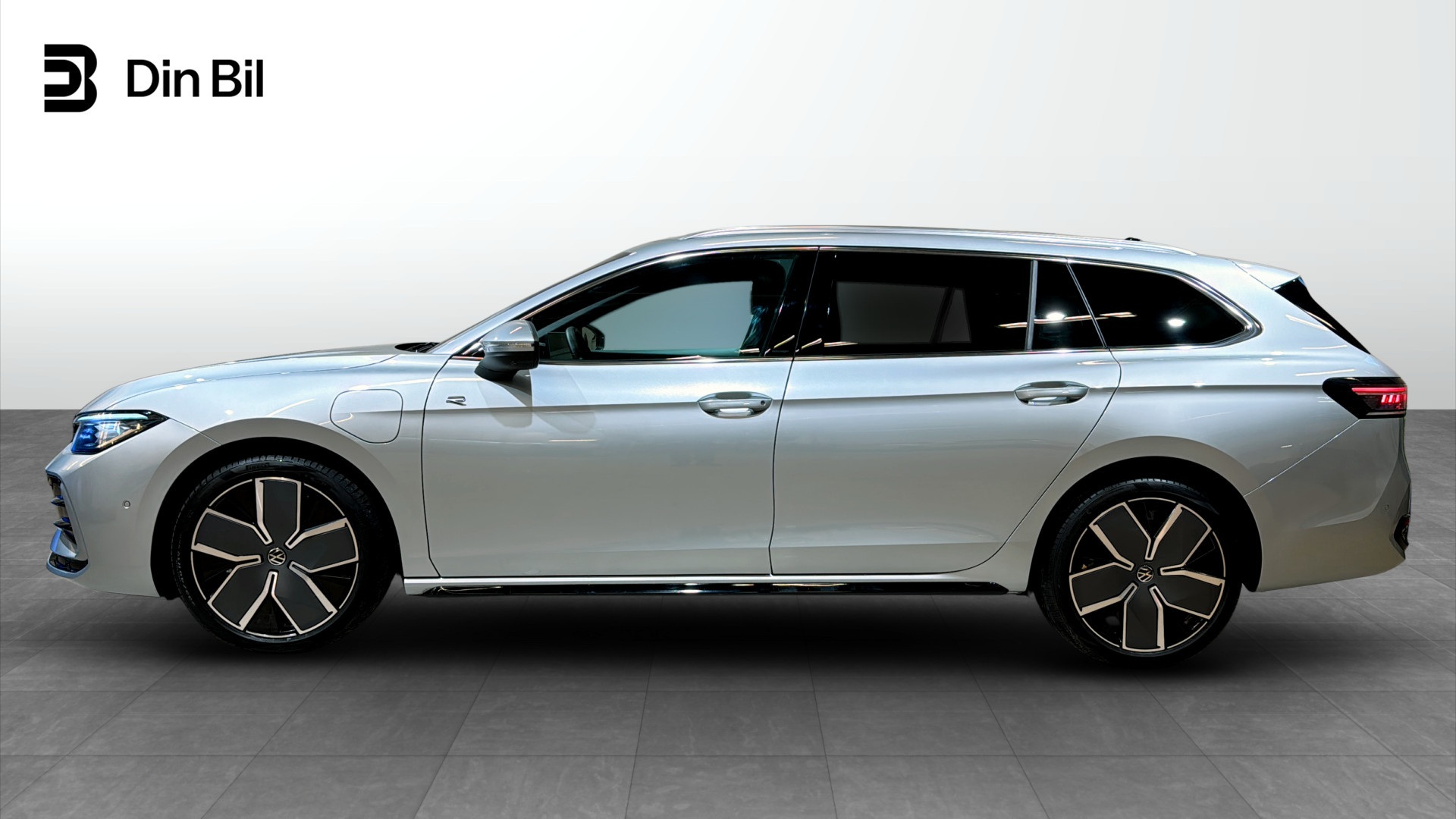 Volkswagen Passat JNL01B