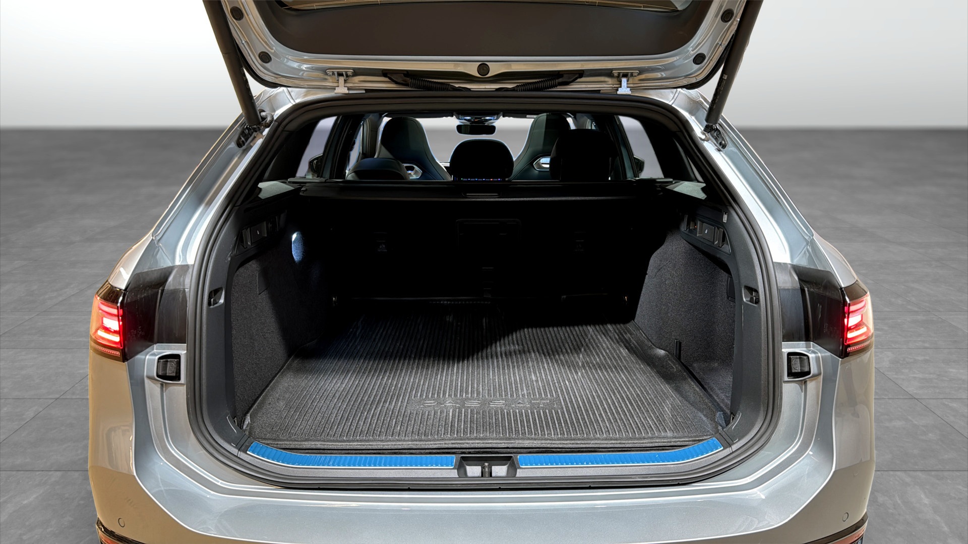 Volkswagen Passat JNL01B