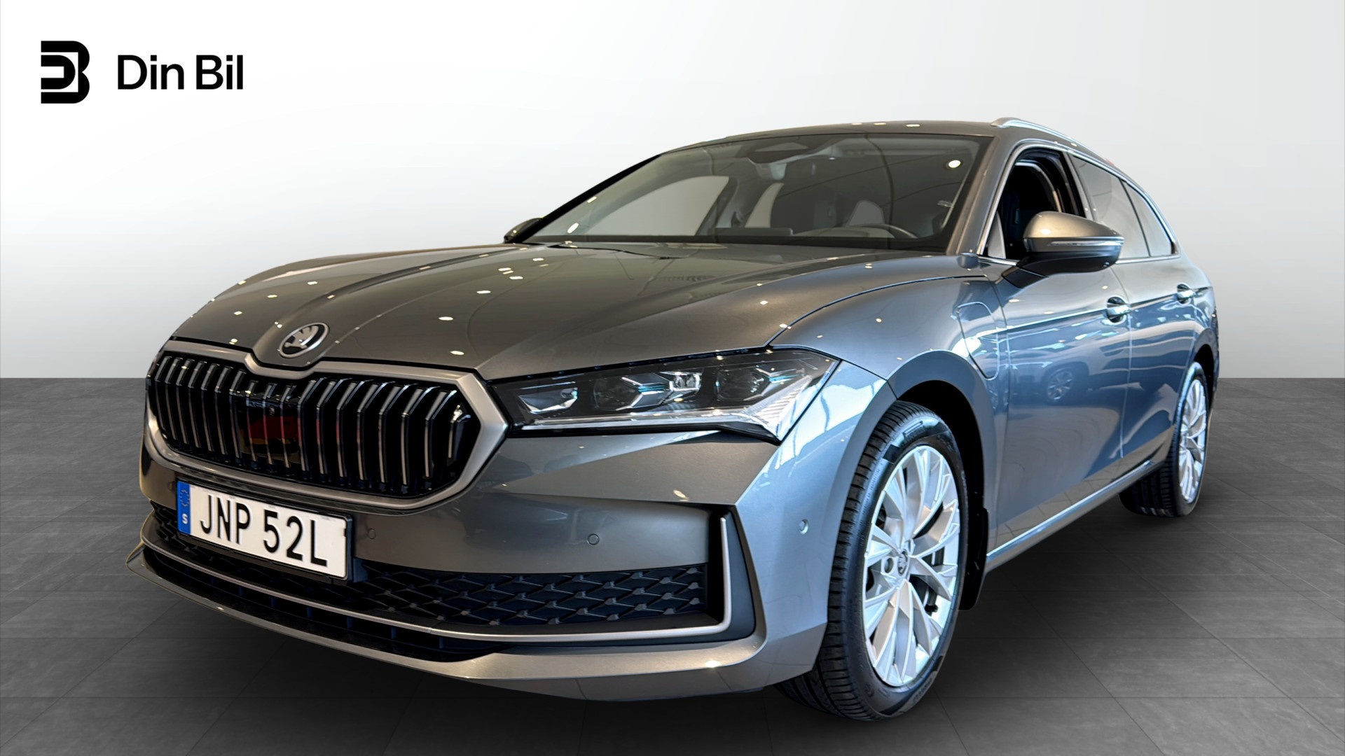 Skoda Superb 2025