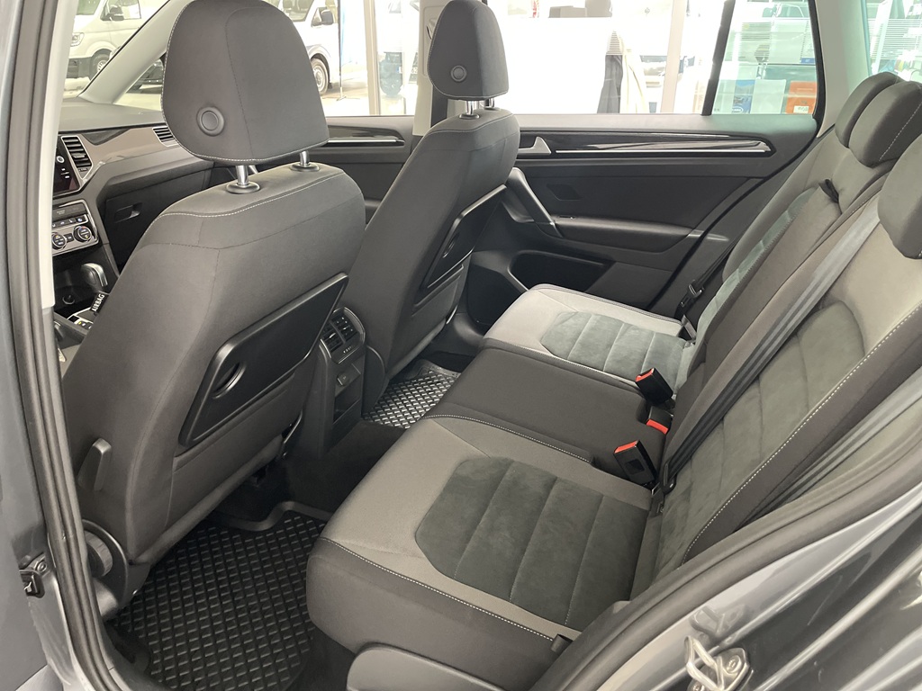 Volkswagen Golf Sportsvan JON88X
