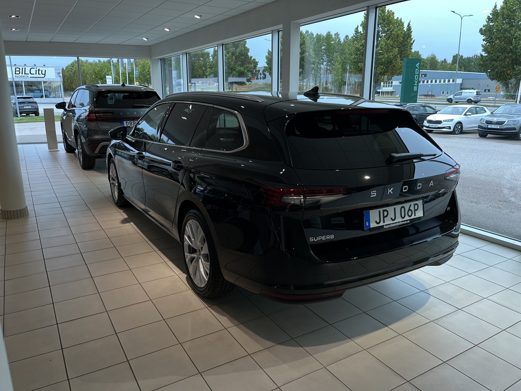 Skoda Superb Combi JPJ06P