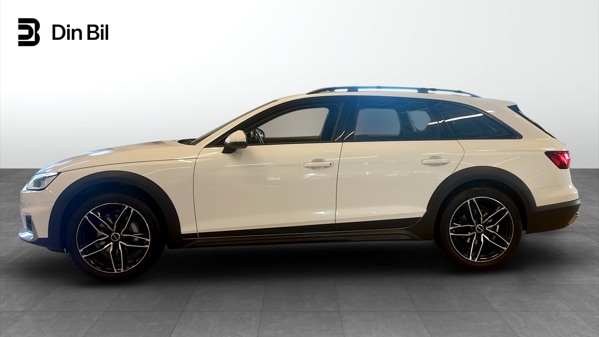 Audi A4 allroad quattro JPN39S
