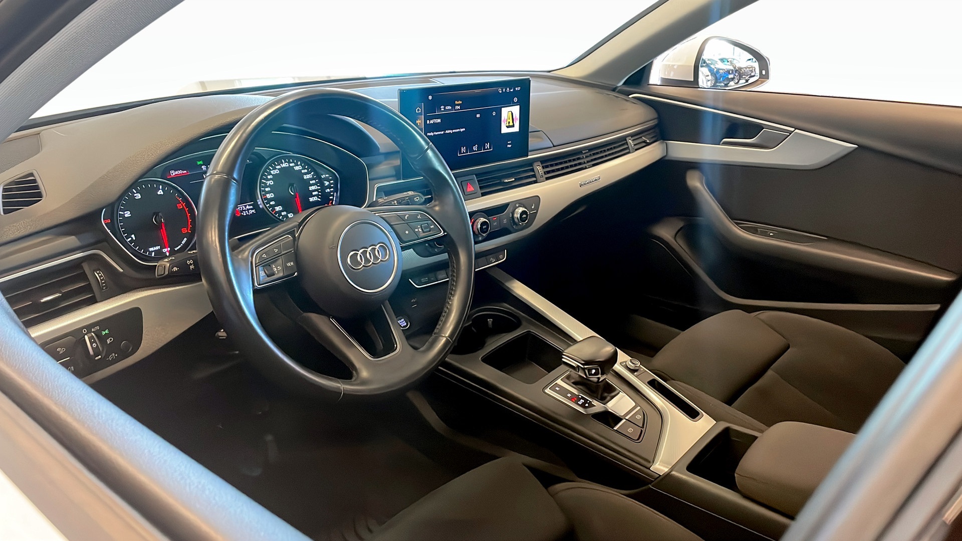 Audi A4 allroad quattro JPN39S