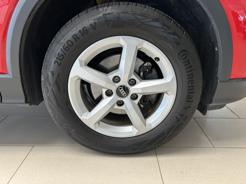 Audi Q2 JRA06A