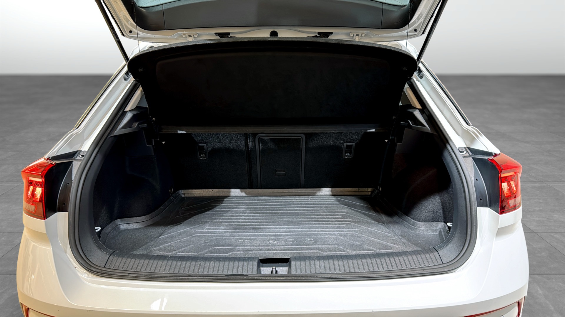 Volkswagen T-Roc JRA273
