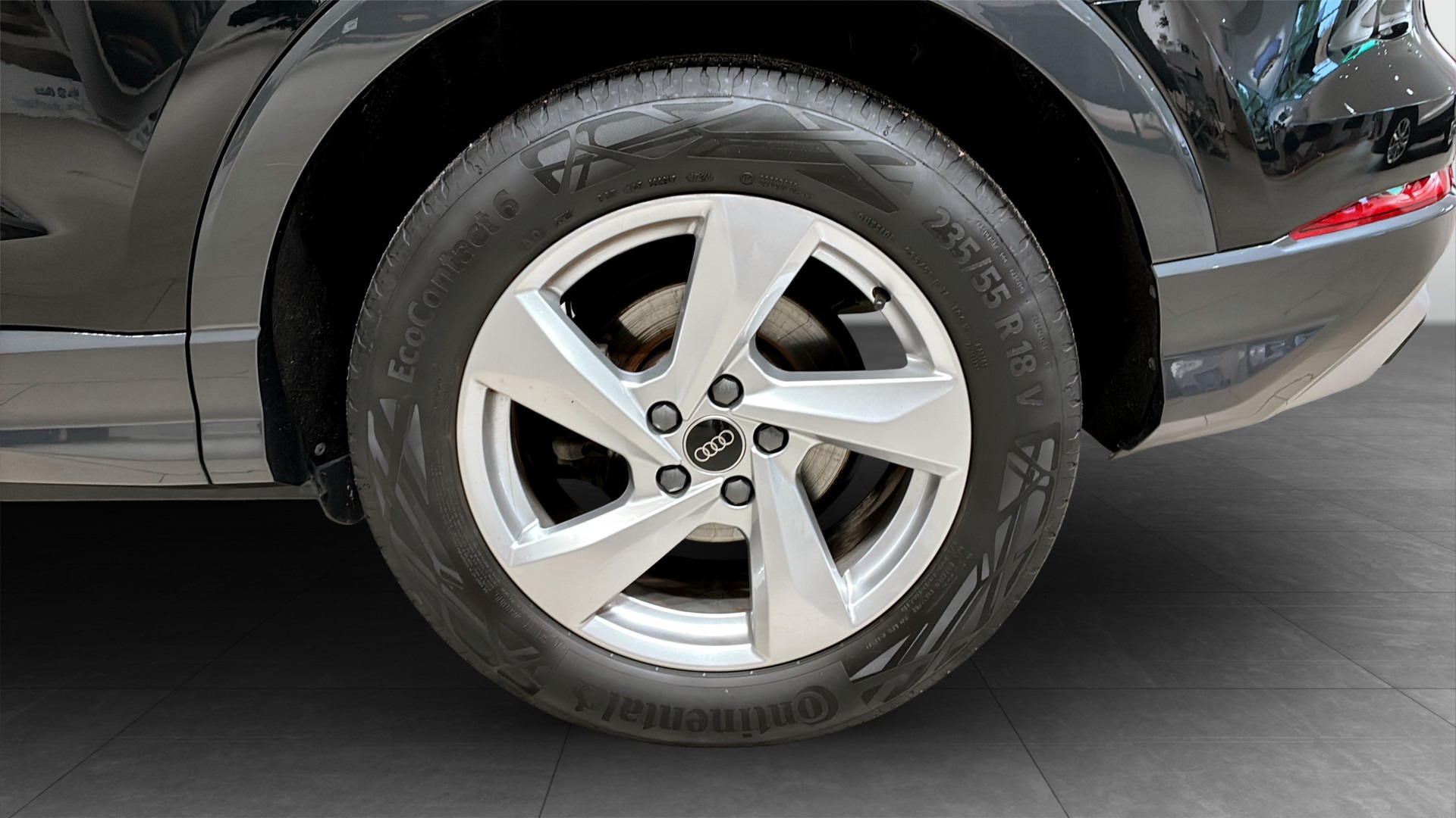 Audi Q3 JRJ79T