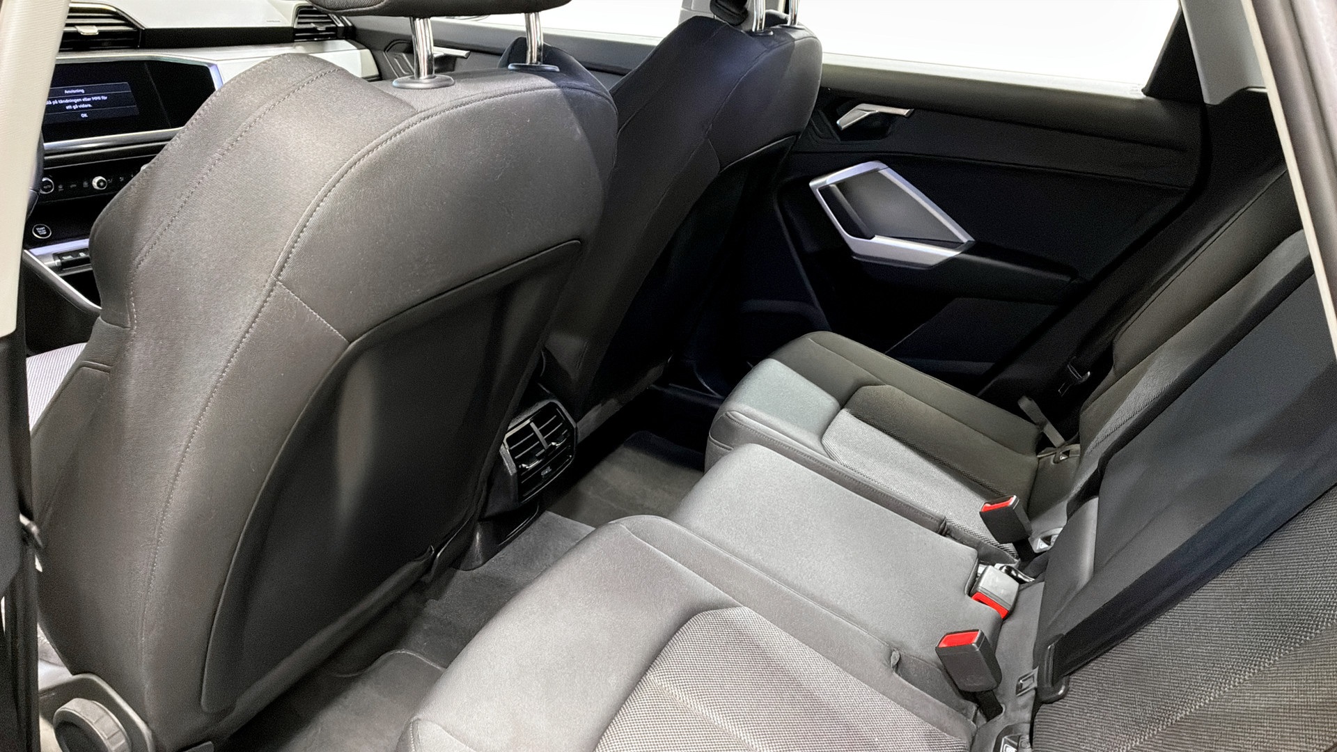 Audi Q3 JRJ79T
