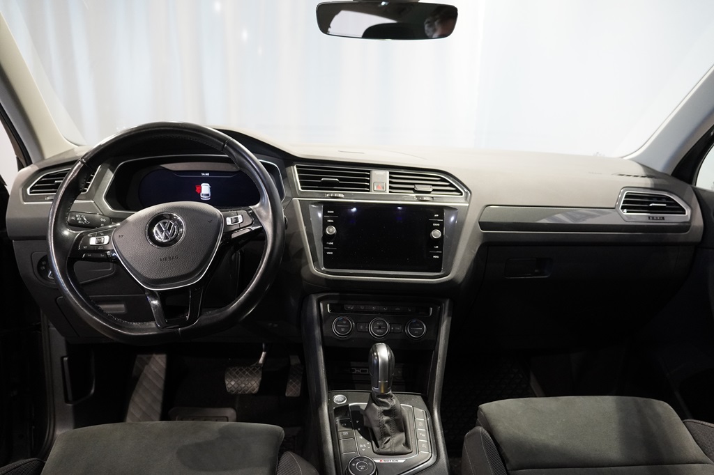 Volkswagen Tiguan JSA766
