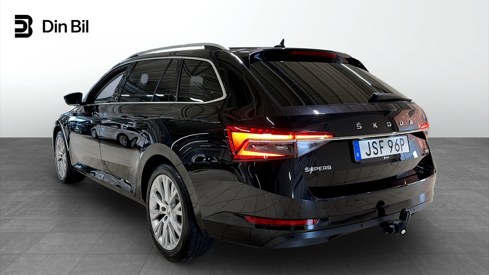Skoda Superb JSF96P
