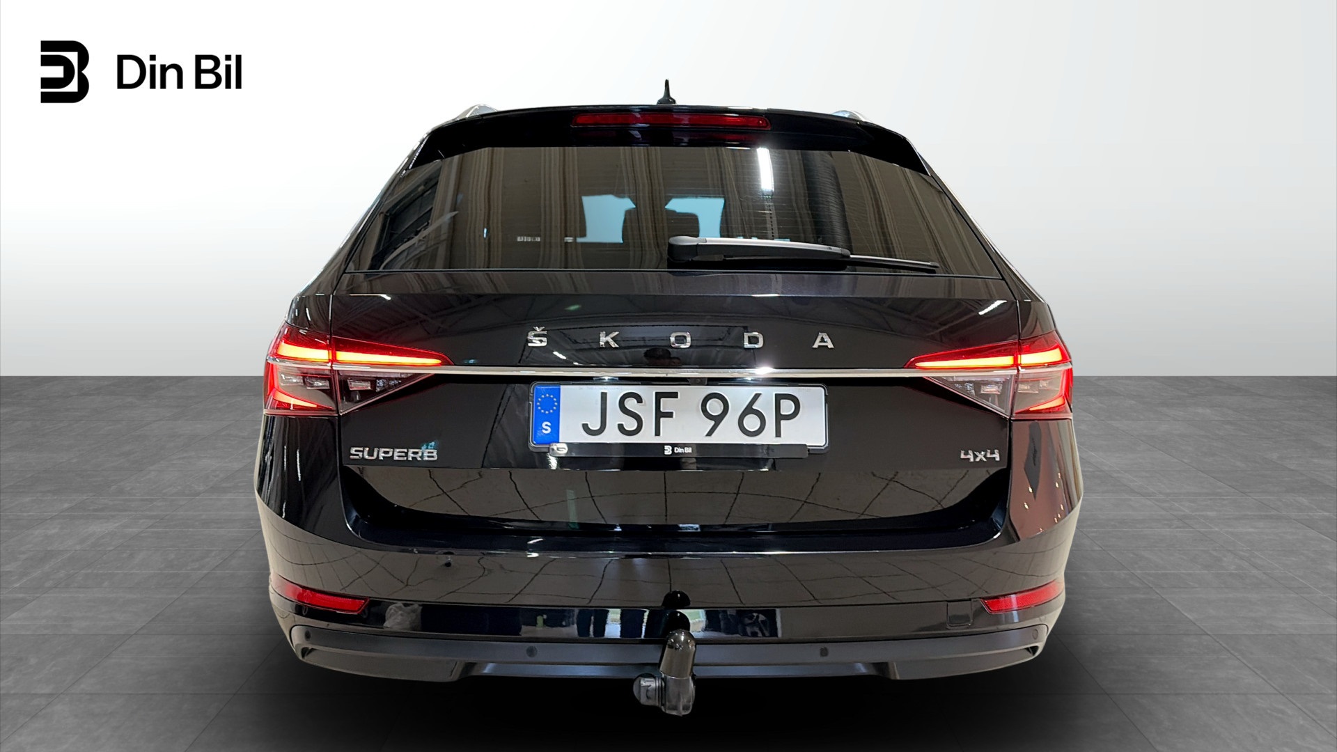 Skoda Superb JSF96P