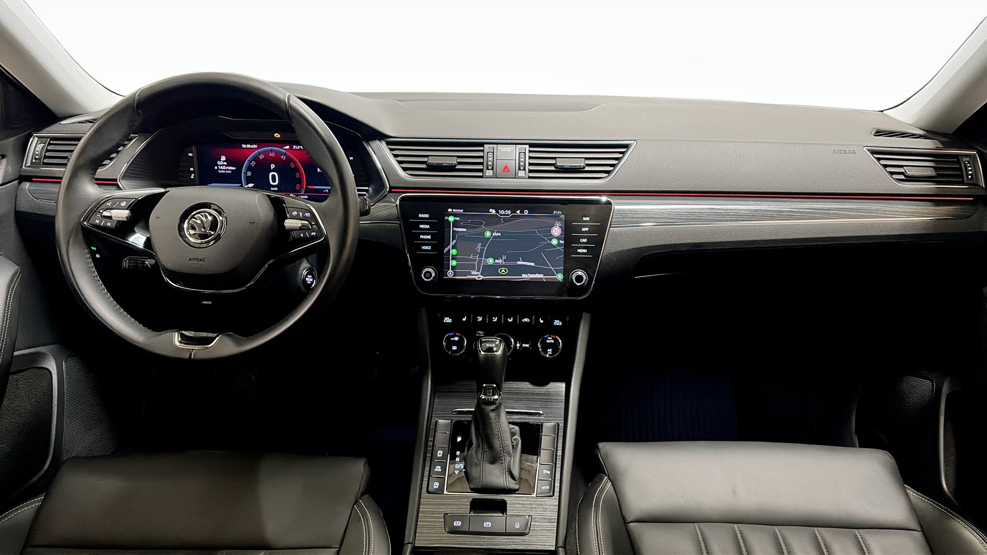 Skoda Superb JSF96P