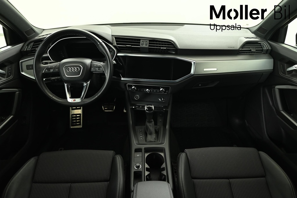 Audi Q3 JSG14G
