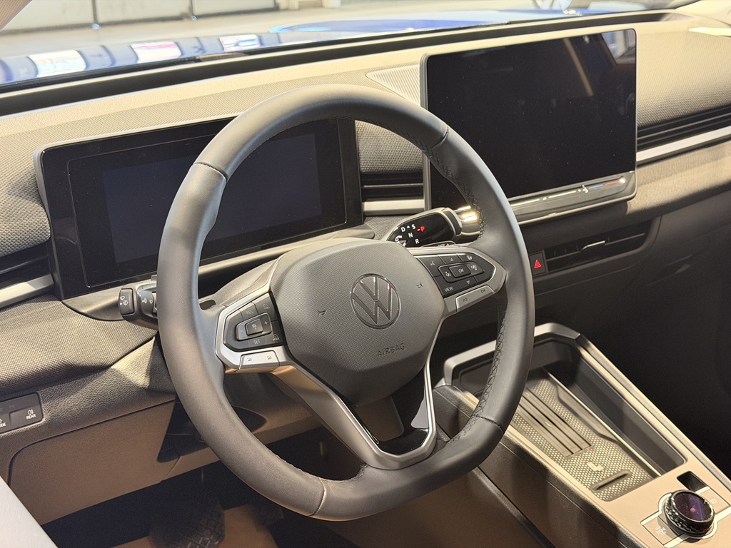 Volkswagen T-Roc JSL89B