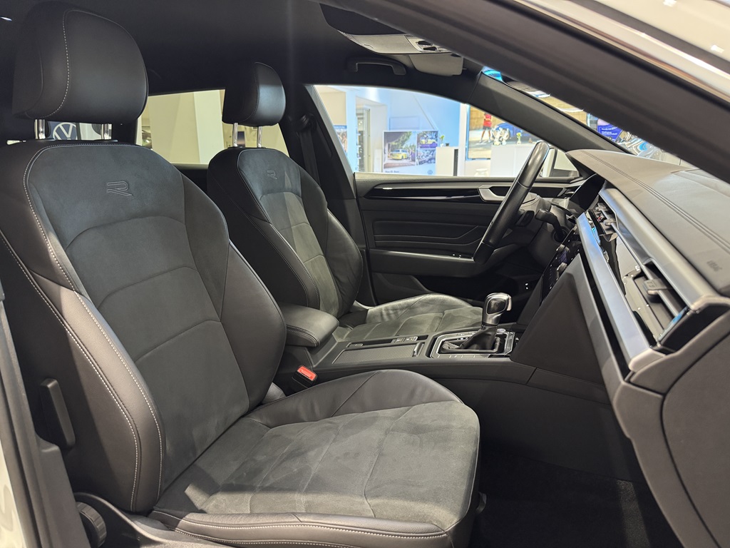 Volkswagen Arteon Shooting Brake JUC88D
