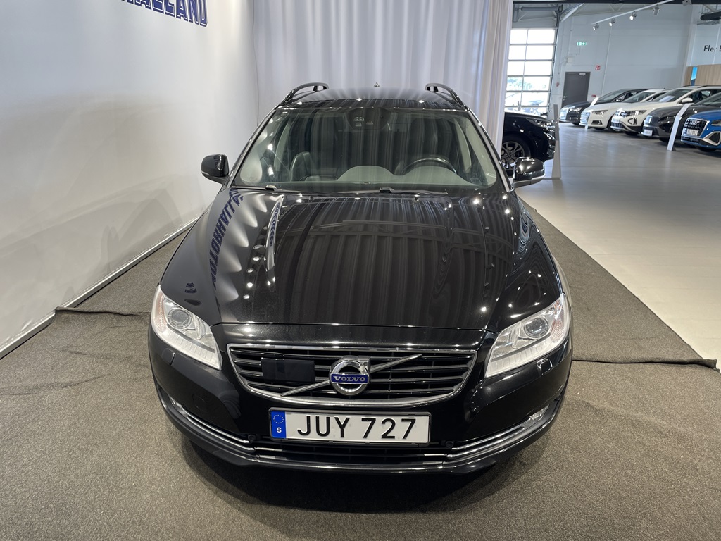 Volvo V70 JUY727