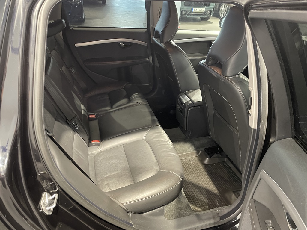 Volvo V70 JUY727