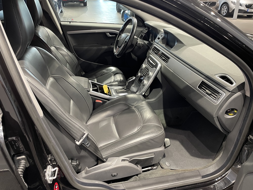 Volvo V70 JUY727
