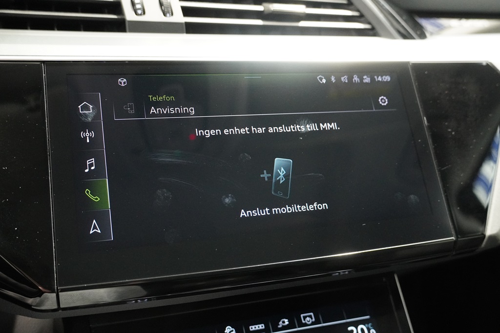 Audi Q8 JWA42L