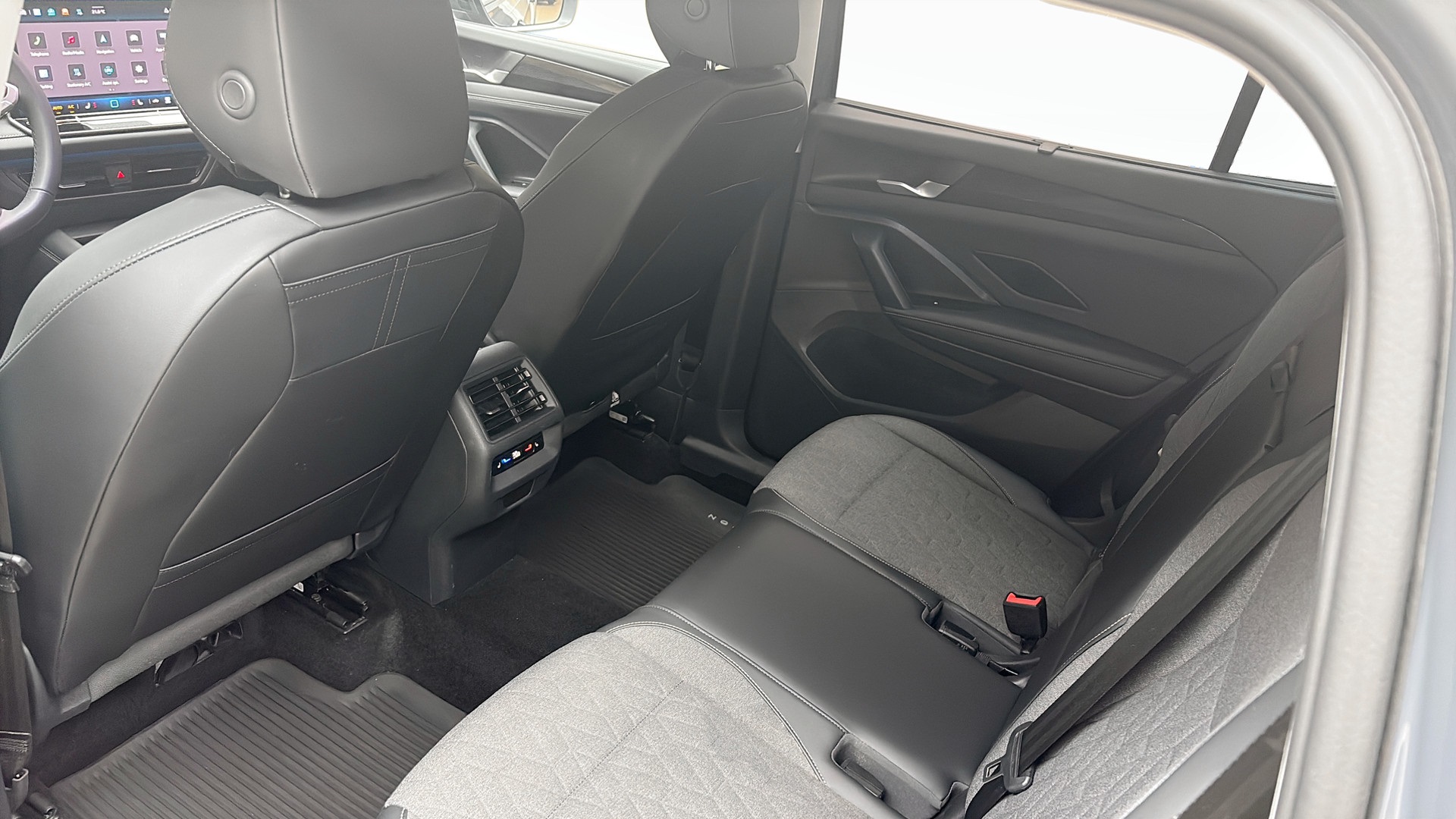 Volkswagen Tayron JWB09W