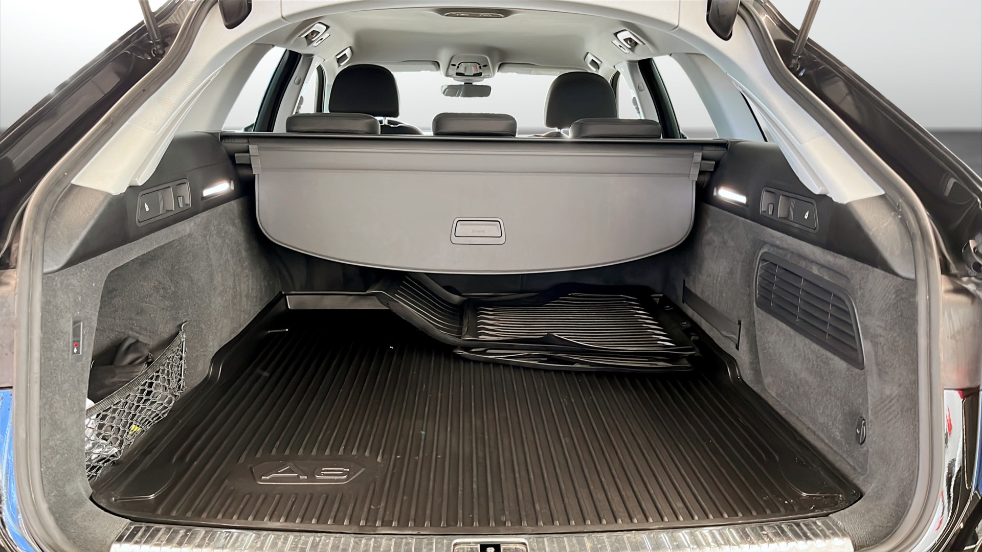 Audi A6 Avant JWS79B