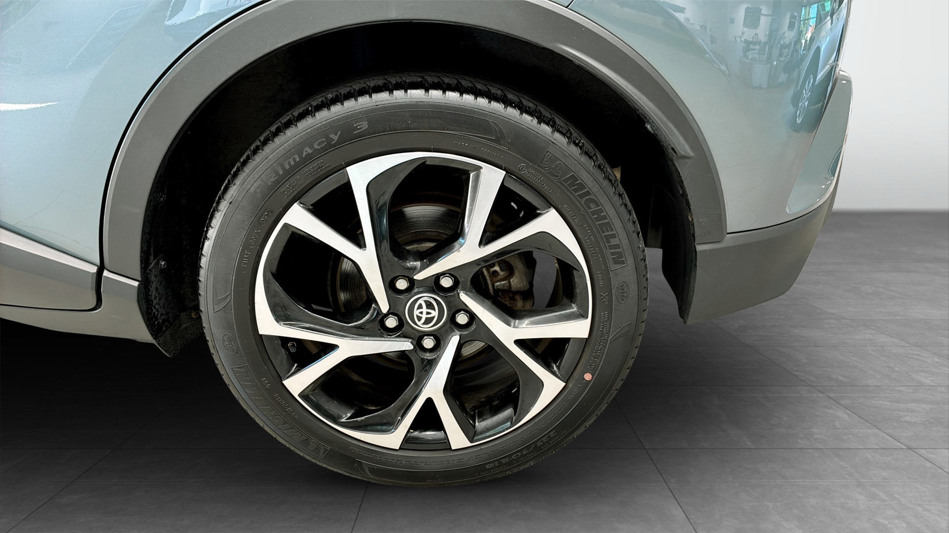Toyota C-HR JXB08R