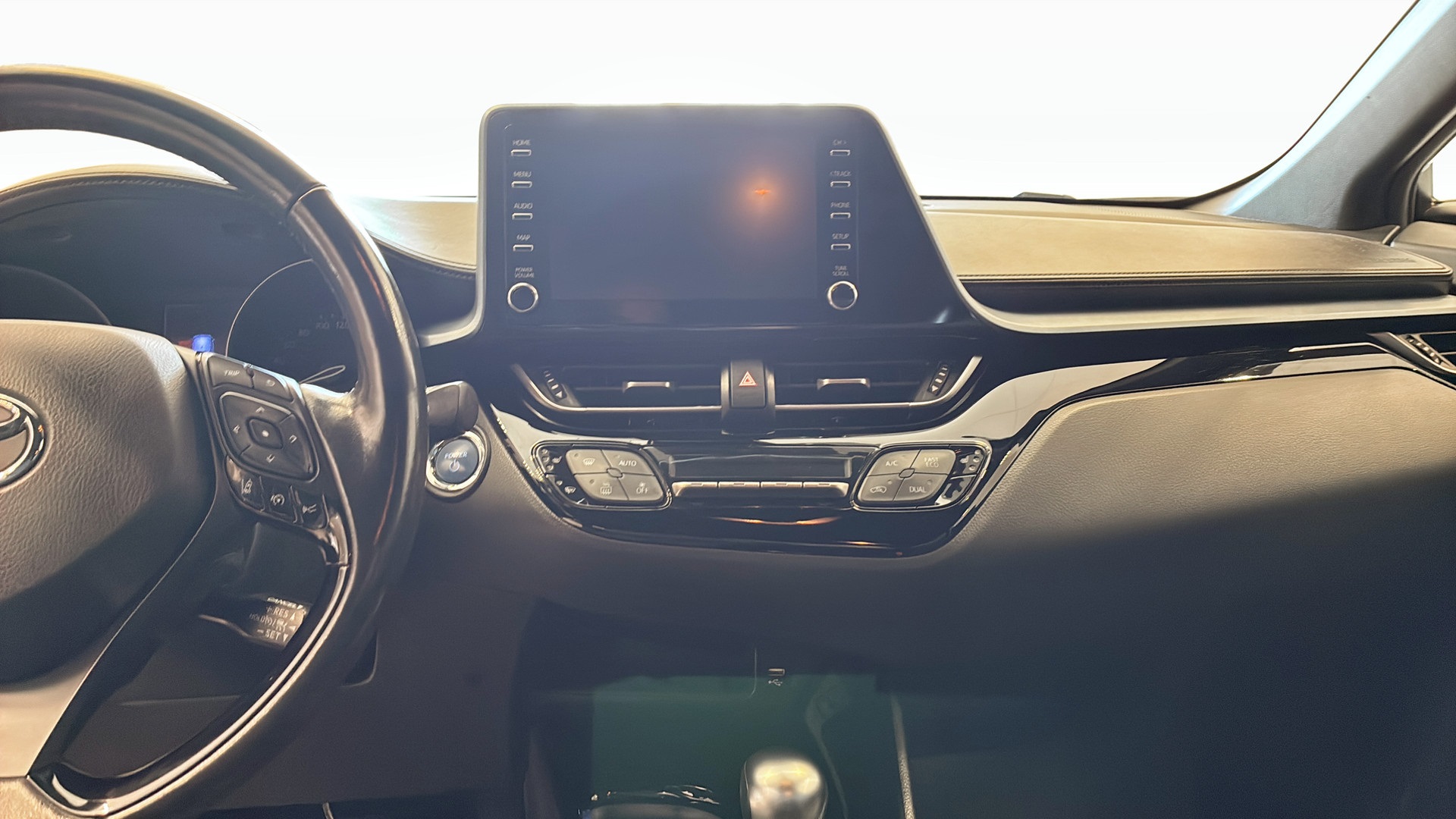 Toyota C-HR JXB08R