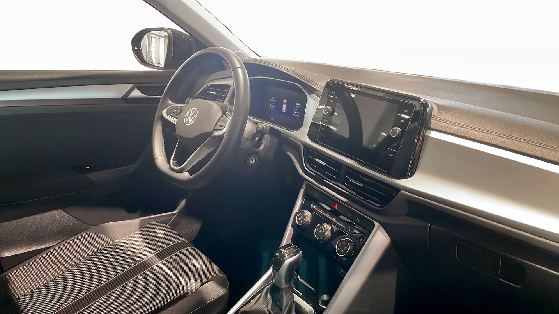 Volkswagen T-Roc JXF15Z