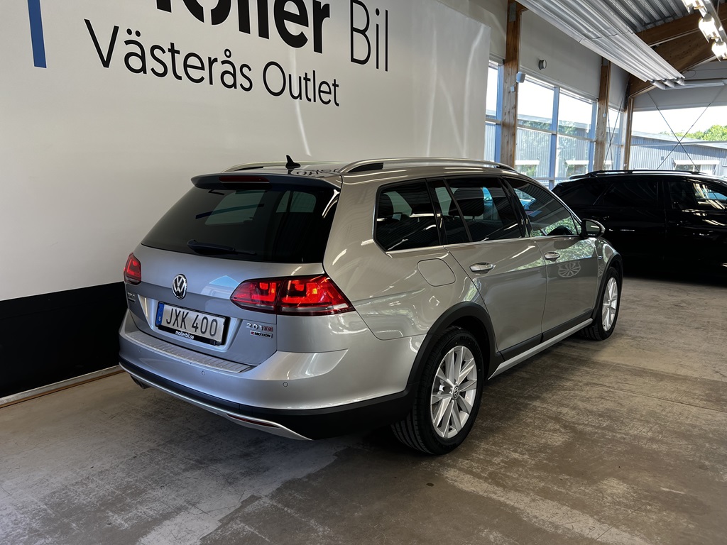 Volkswagen Golf JXK400