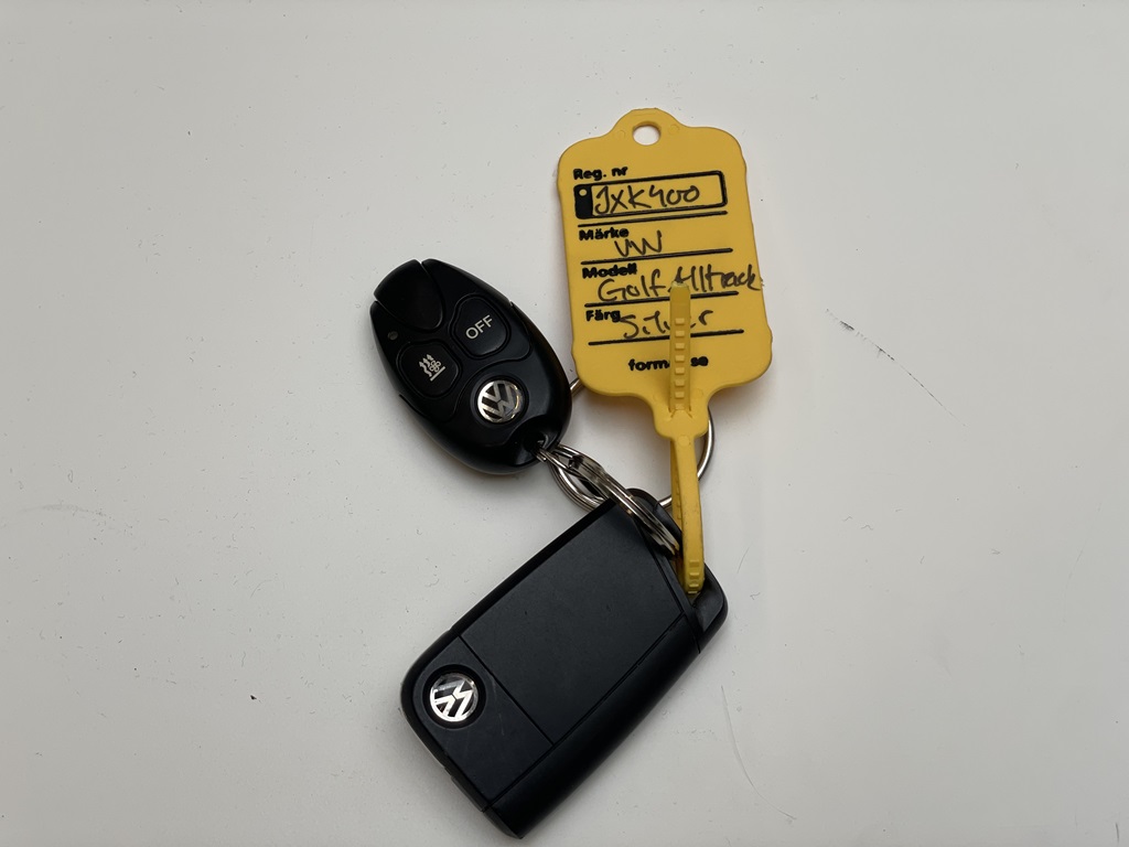 Volkswagen Golf JXK400