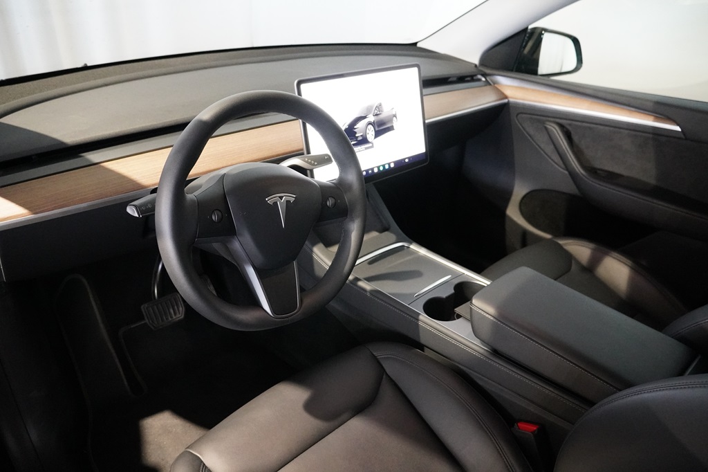 Tesla Model Y JXK99Z